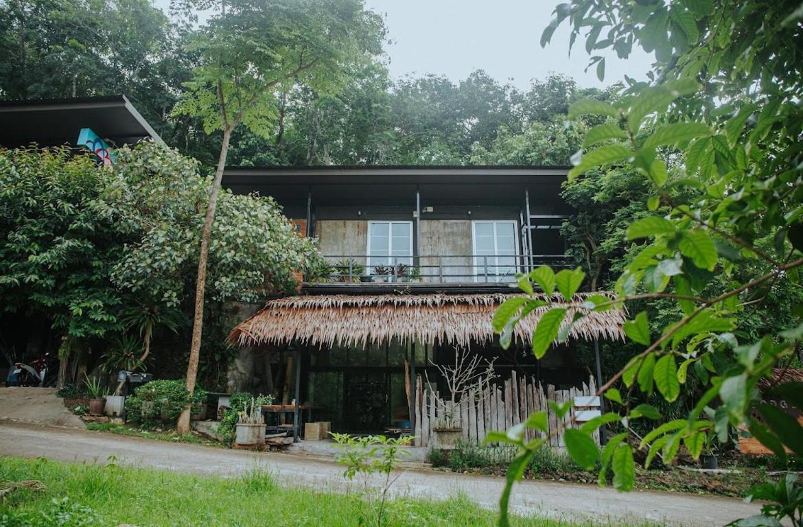 ลอดจ์พังงา บูทีค Guest House Exterior photo