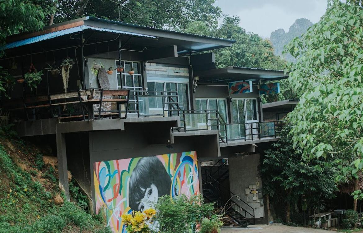 ลอดจ์พังงา บูทีค Guest House Exterior photo